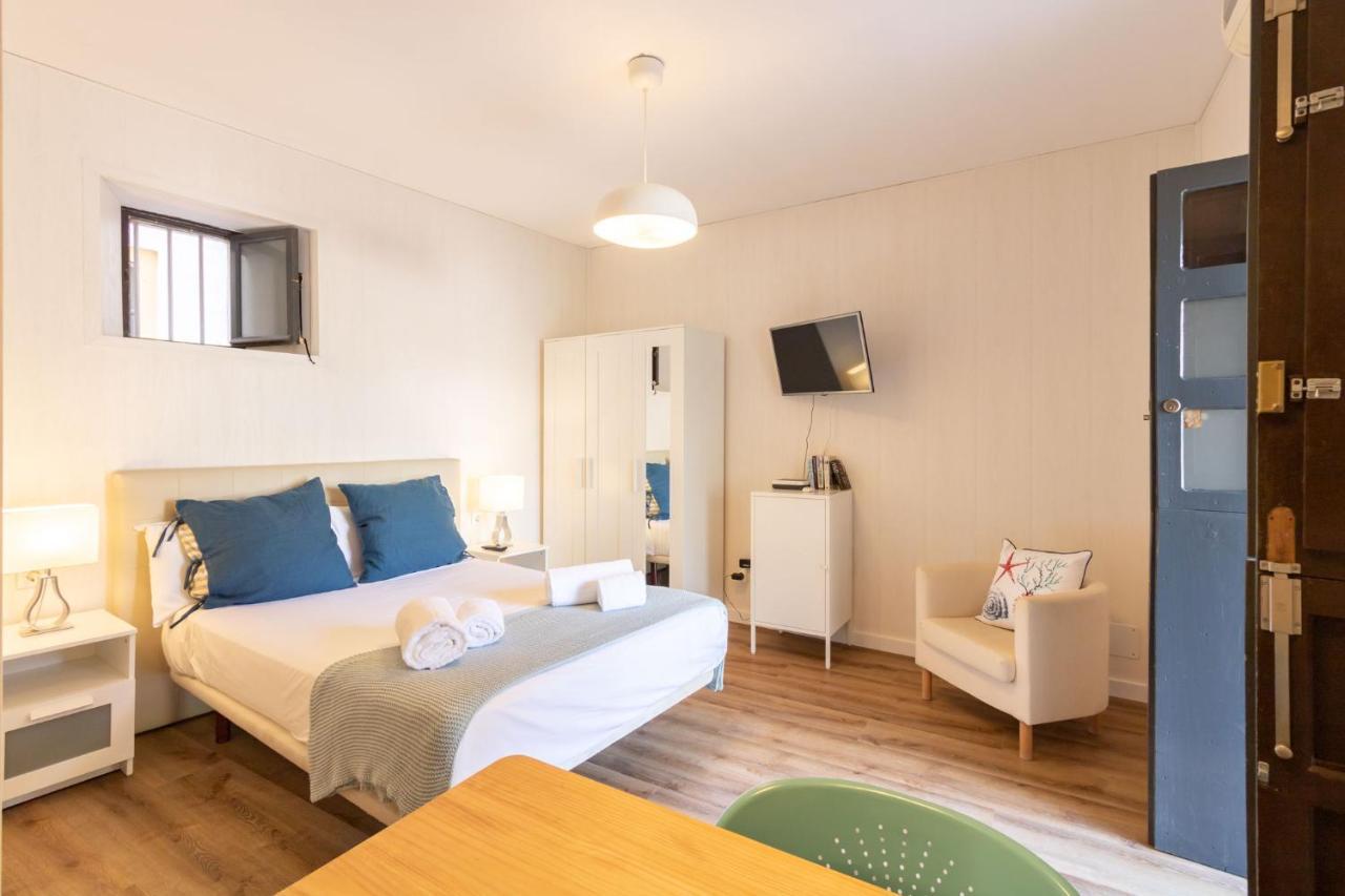 סביליה Conde Central Courtyard By Valcambre מראה חיצוני תמונה
